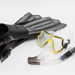 מארז צלילה ושחייה מקצועי מסדרת Explorer , דגם VAYA כולל מסכה שנורקל וסנפירים תוצרת נשיונל ג'יאוגרפיק ™National Geographic 