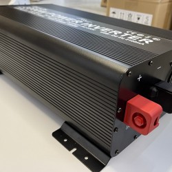 12V-220V  ממיר מתח סינוס טהור  3000 וואט תקן CE דגם לקסיס 12V-220V  ממיר מתח סינוס טהור  3000 וואט תקן CE דגם לקסיס