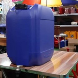 מיכל מים ג'ריקן 18 ליטר פלסטיק קשיח מתאים למי שתיה כולל ידית נשיאה תוצרת הארץ GREIF   מיכל מים ג'ריקן 18 ליטר פלסטיק קשיח מתאים למי שתיה כולל ידית נשיאה תוצרת הארץ GREIF