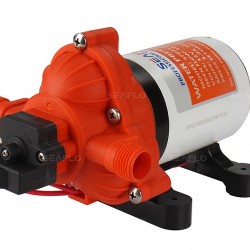 משאבת מים חשמלית 12V לקרוואן וכלי שייט משאבת דיאפרגמה למים מתוקים 3 תאים 11.3 ליטר/דקה לחץ אוויר 45psi דגם DP1-030-045-33 תוצרת SEAFLO