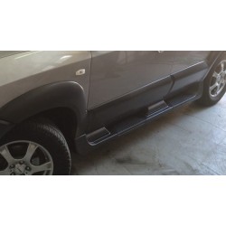 מדרכות צד לרכב יונדאי טוסון  2004-2009 תושבות מקוריות לרכב מתאים לדגם עם כנפונים   מדרכות צד לרכב יונדאי טוסון  2004-2009 תושבות מקוריות לרכב מתאים לדגם עם כנפונים