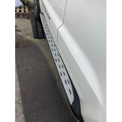 מדרכות צד לרכב ג'יפ גרנד שירוקי 2011-2021 דגם נקודות מפואר תושבות מקוריות לרכב