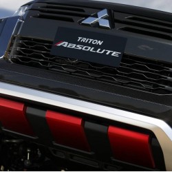 מגן טמבון לרכב מיצובישי טריטון מ 2013 ומעלה מגן טמבון קידמי לרכב דגם מקורי מעוצב